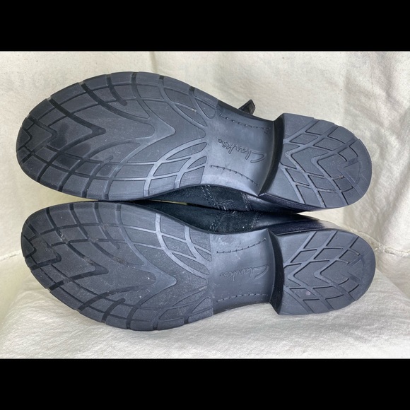 Clark’s booties - Picture 5 of 5